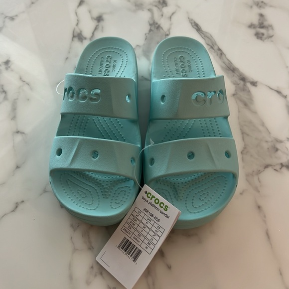 Crocs bags platform sandal NWT - Picture 2 of 4